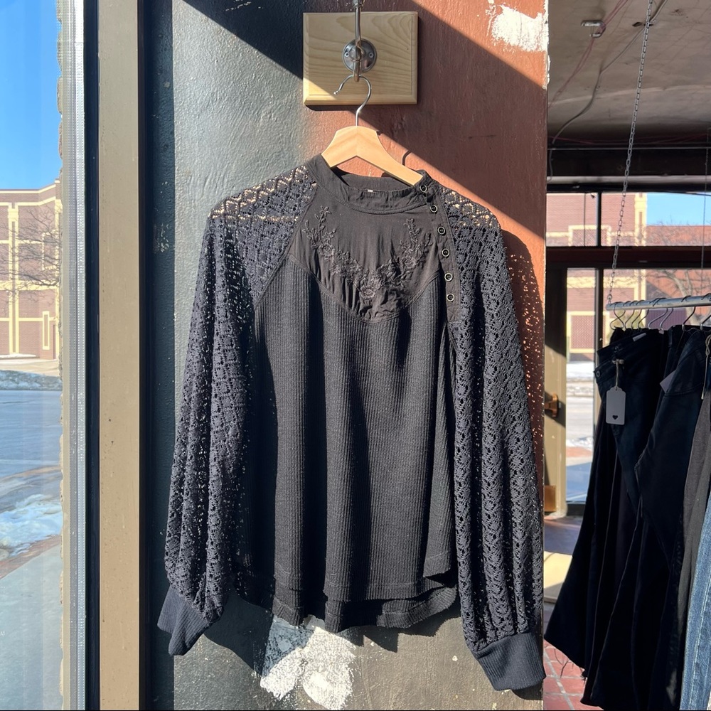 FREE PEOPLE Black Blouse